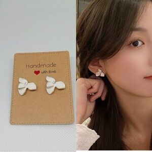 NEW women’s Summer Fresh White Petal Earrings, 925 Sterling Silver